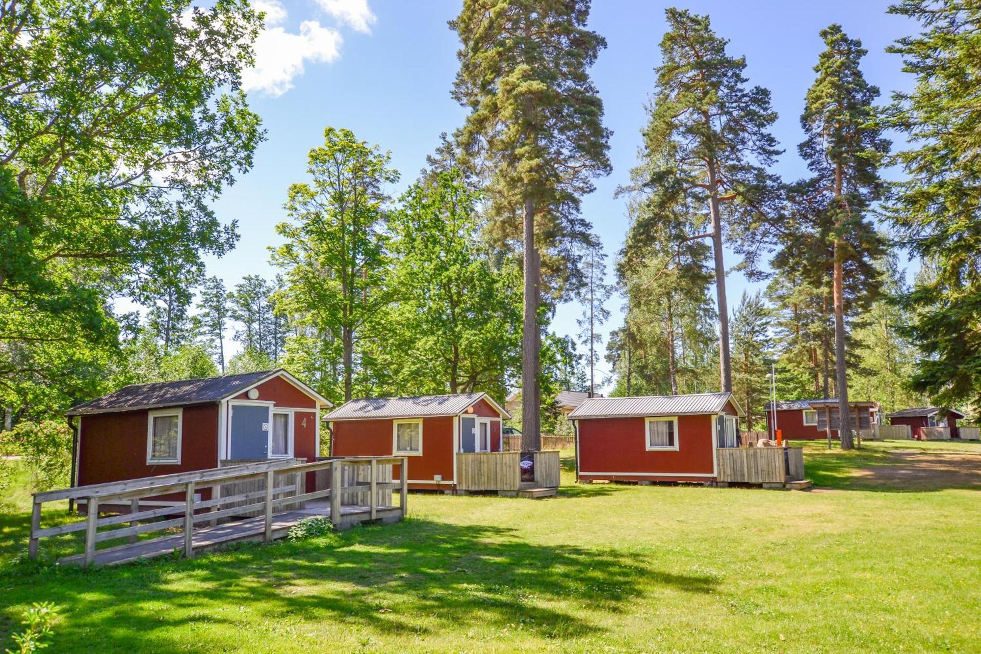 Kristinehamn Herrgardscamping & Stugor Bagian luar foto