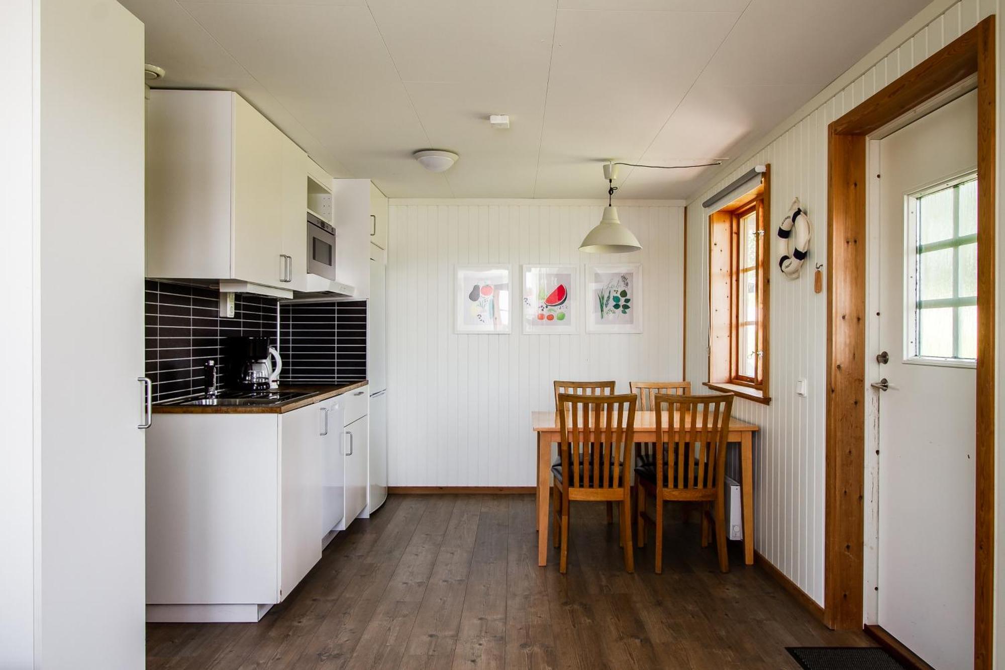Kristinehamn Herrgardscamping & Stugor Bagian luar foto