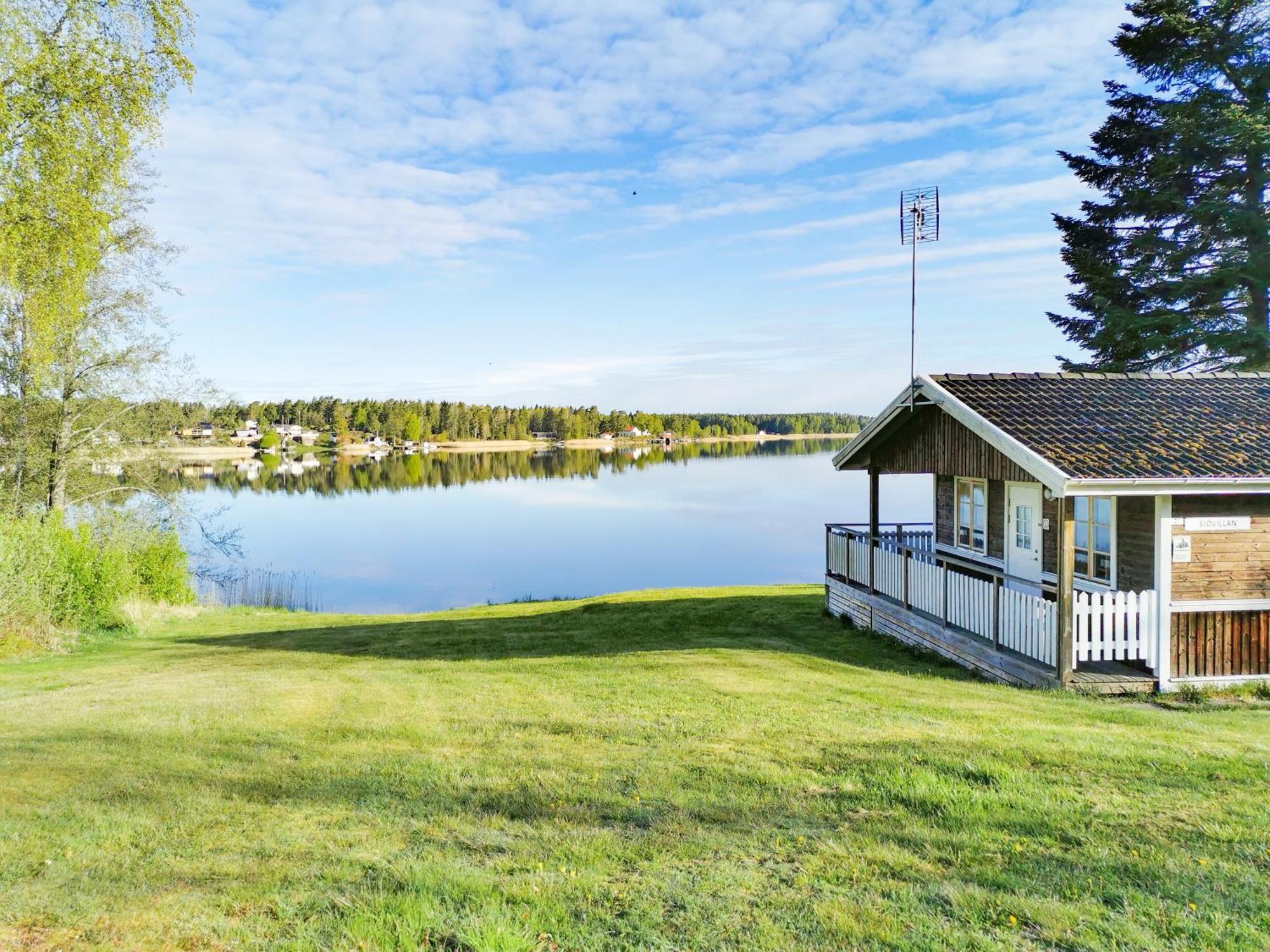 Kristinehamn Herrgardscamping & Stugor Bagian luar foto