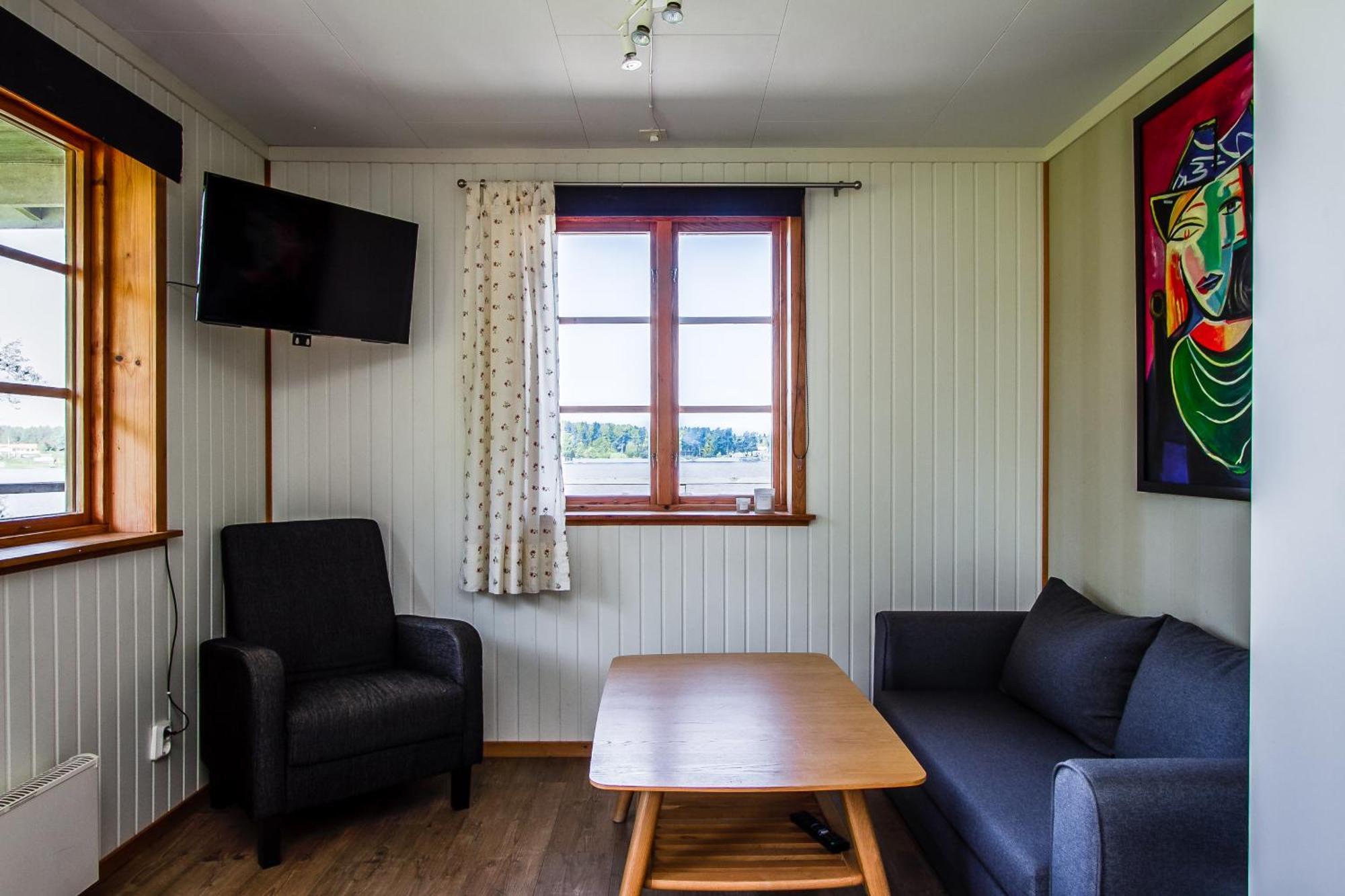 Kristinehamn Herrgardscamping & Stugor Bagian luar foto