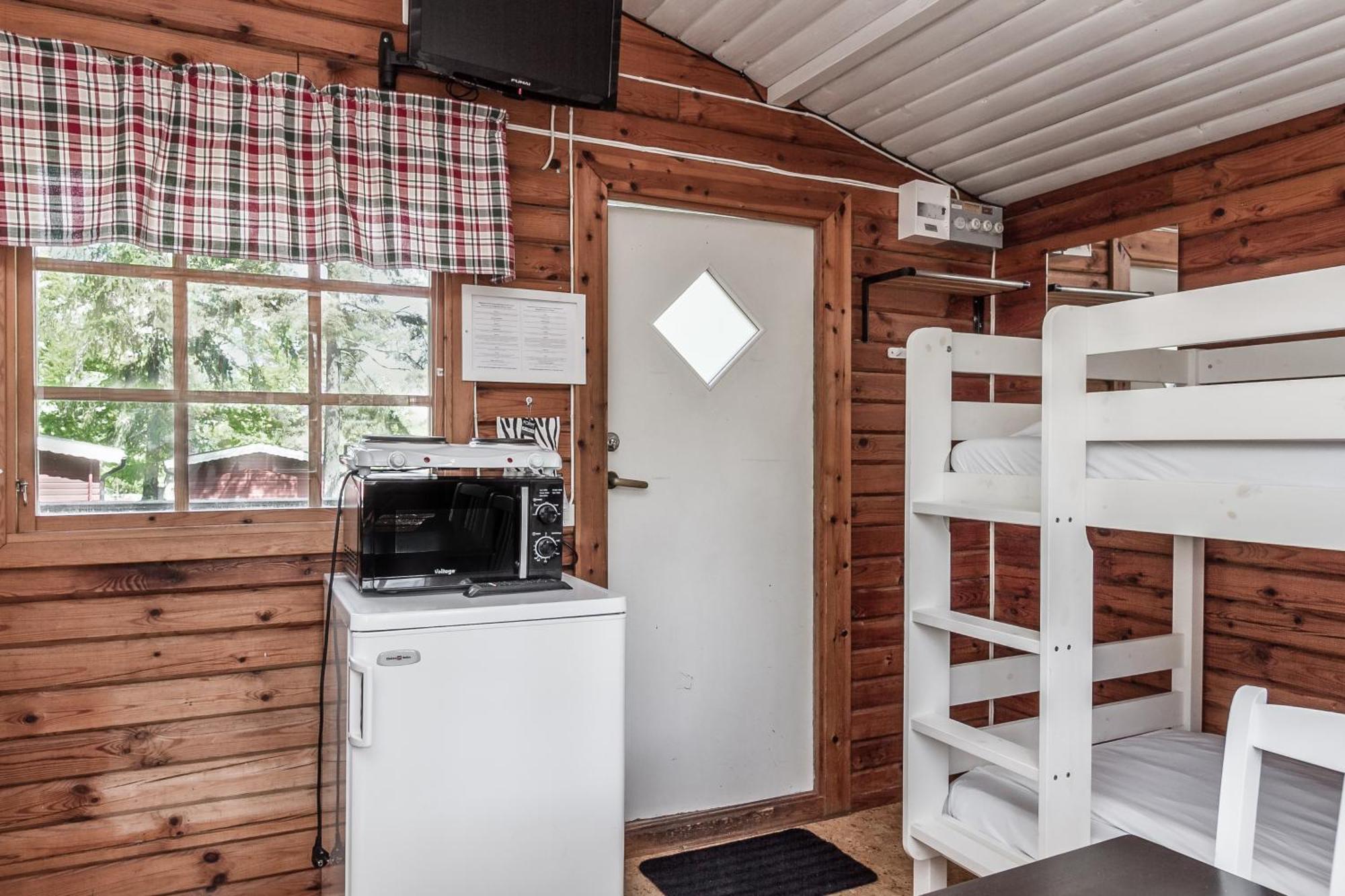 Kristinehamn Herrgardscamping & Stugor Bagian luar foto