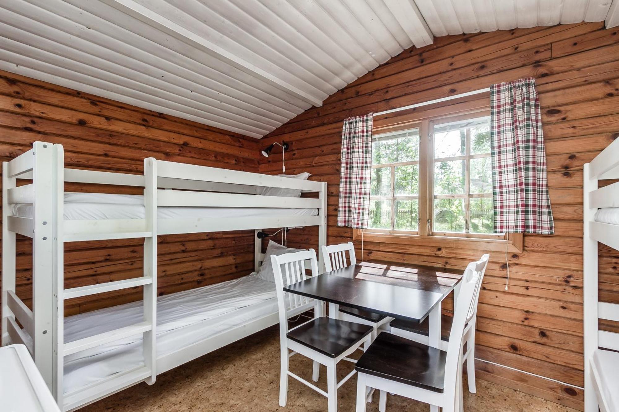 Kristinehamn Herrgardscamping & Stugor Bagian luar foto