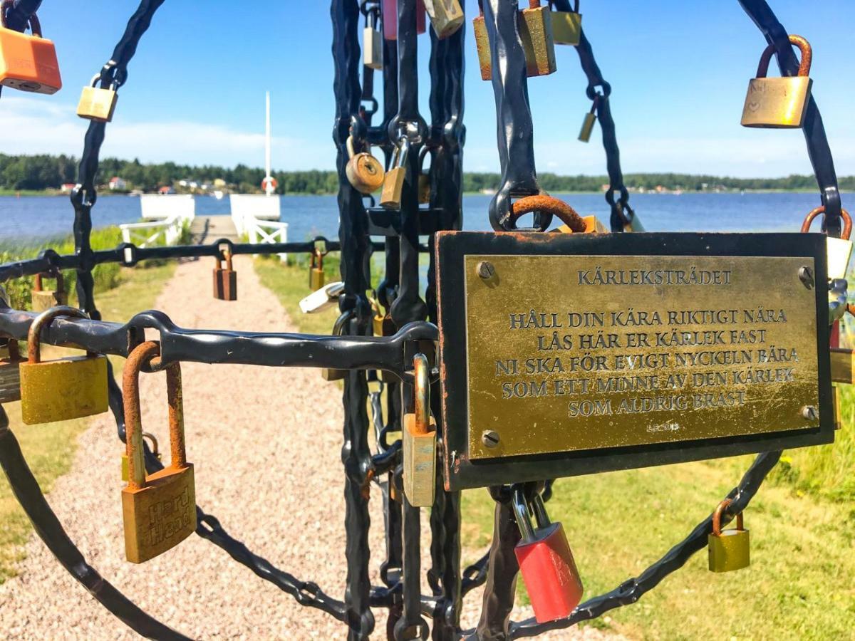 Kristinehamn Herrgardscamping & Stugor Bagian luar foto